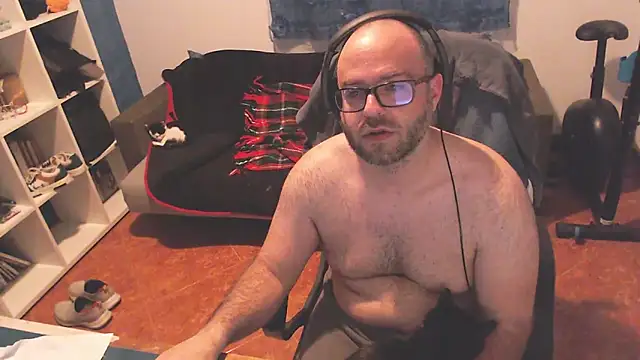 ravingr4d4 online show from 03/04/25, 01:12