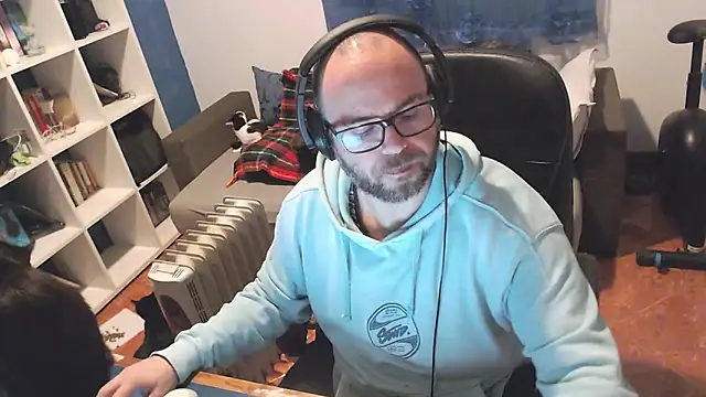 ravingr4d4 online show from 03/12/25, 09:35