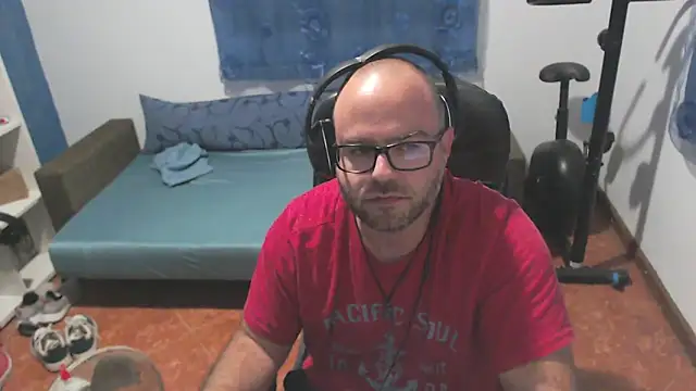 ravingr4d4 online show from 09/14/25, 10:31