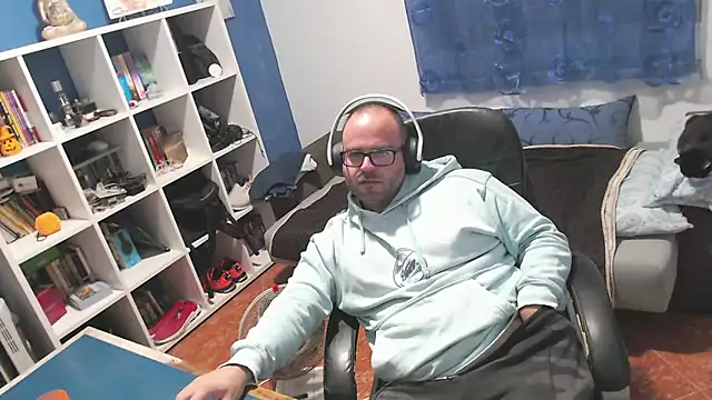 ravingr4d4 online show from 11/08/25, 09:02