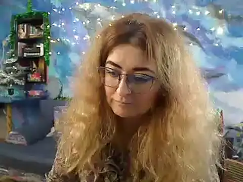 Helen1974 online show from 12/24/24, 09:00