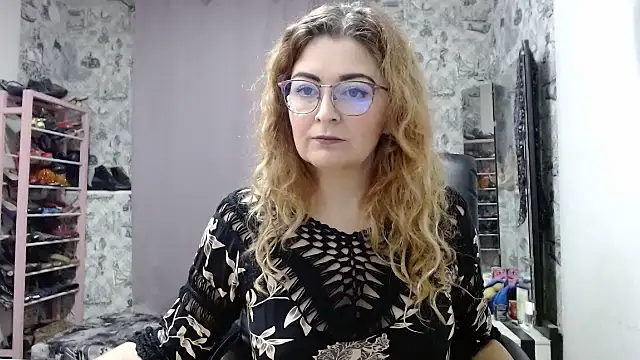 Helen1974 online show from 01/09/25, 08:01