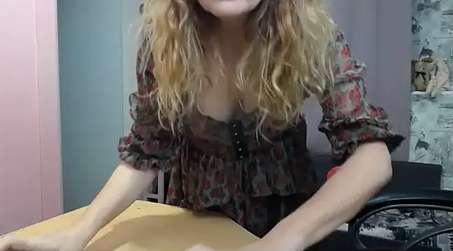 Helen1974 online show from 02/09/25, 10:54