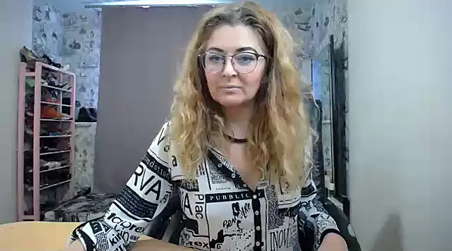 Helen1974 online show from 02/19/25, 07:50