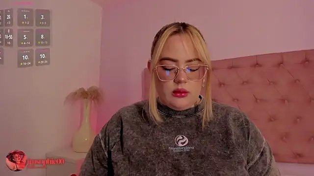 sophiarossee  online show from 10/16/25, 12:17