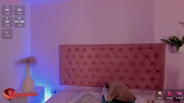 sophiarossee  online show from 10/31/25, 12:06