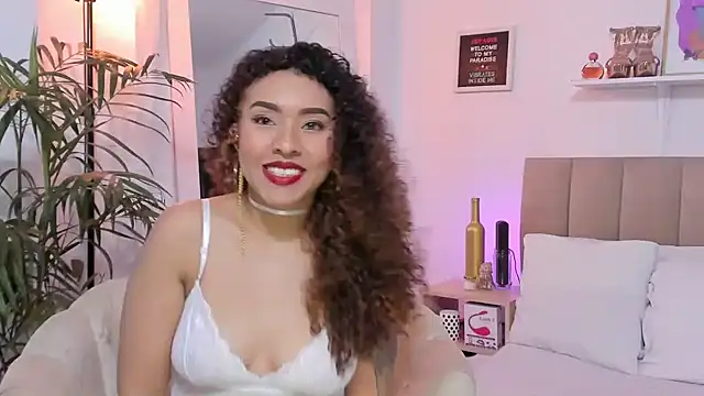 Zoe Gruber online show from 11/22/25, 10:31