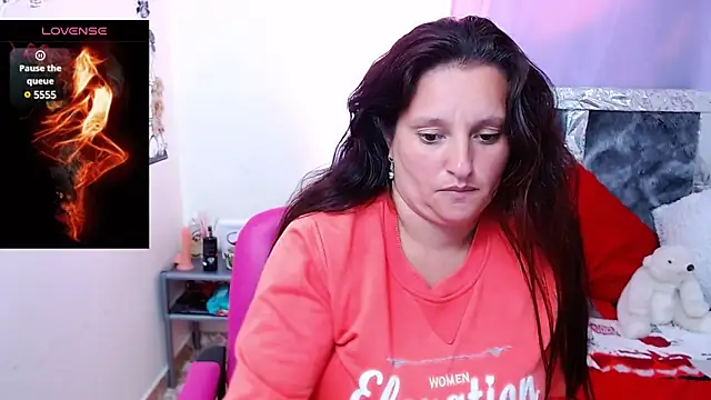 CristialJones  online show from 03/11/25, 07:47