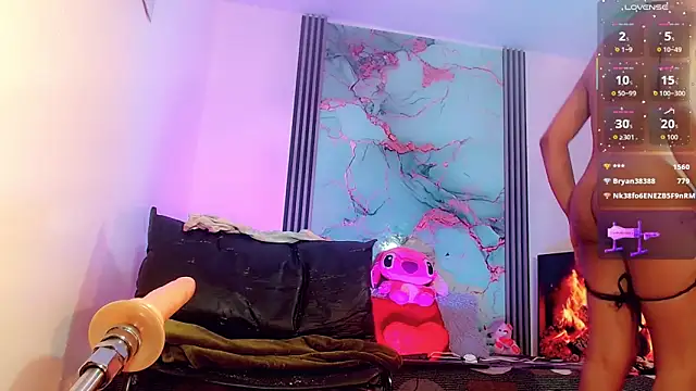  ChanellR  online show from 10/20/25, 11:10