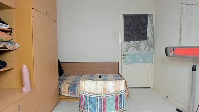 hot muscle online show from 11/06/25, 05:47