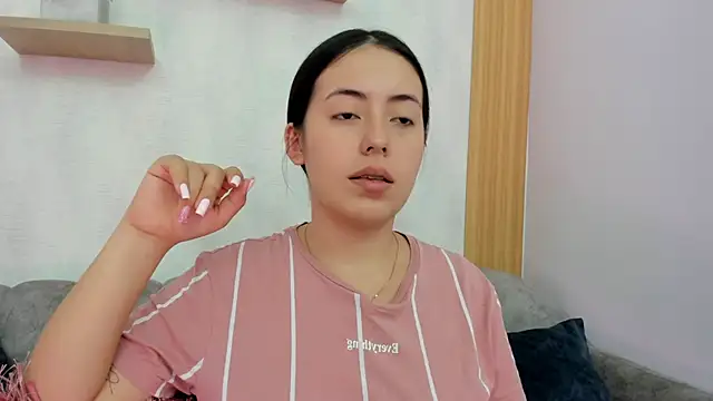 Snapshot of Julietasantos__ chatting on 01/27/25, 02:57 Julietasantos online show from 01/27/25, 02:57