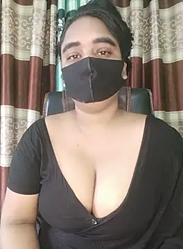 Snapshot of Kotha_-Moni chatting on 10/10/25, 01:26 Kotha -Moni online show from 10/10/25, 01:26