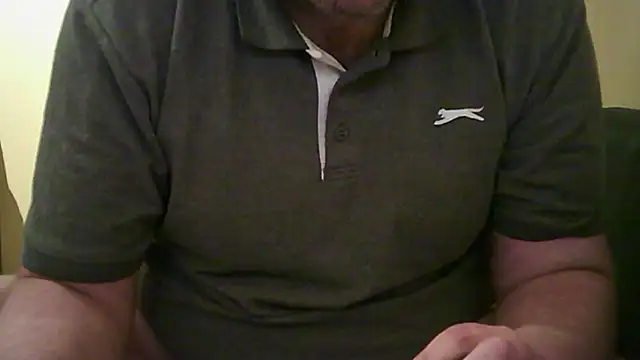 Snapshot of vimilili chatting on 03/06/25, 11:42 vimilili online show from 03/06/25, 11:42