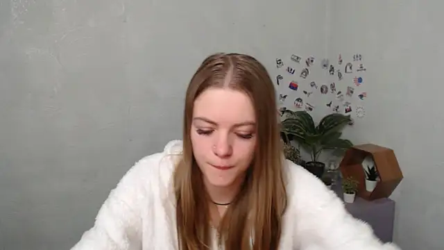 AliceFlirtt  online show from 11/04/25, 09:30