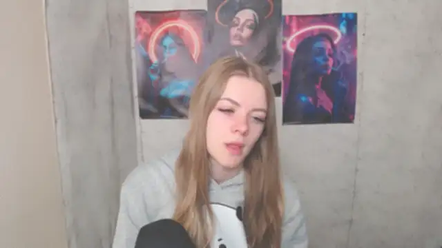 AliceFlirtt  online show from 11/24/25, 09:20