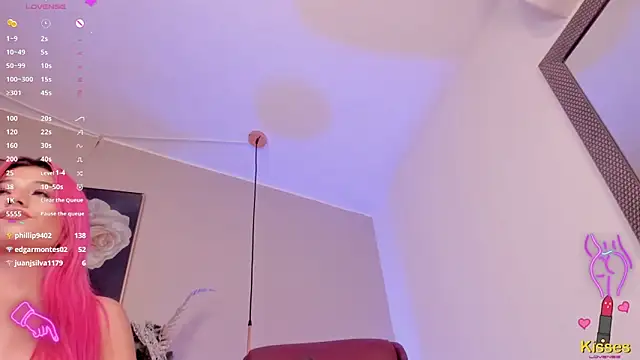 Emma Thompsson online show from 12/29/24, 04:38