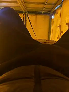 Snapshot of cussy007 chatting on 01/20/25, 01:21 cussy007 online show from 01/20/25, 01:21