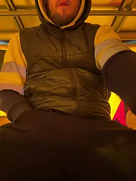 Snapshot of cussy007 chatting on 02/14/25, 10:38 cussy007 online show from 02/14/25, 10:38