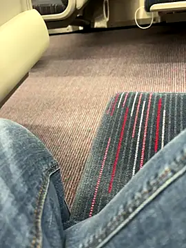 Snapshot of cussy007 chatting on 10/04/25, 08:51 cussy007 online show from 10/04/25, 08:51