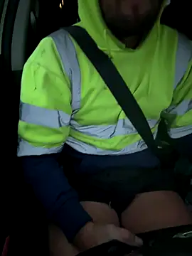 Snapshot of cussy007 chatting on 10/10/25, 06:01 cussy007 online show from 10/10/25, 06:01