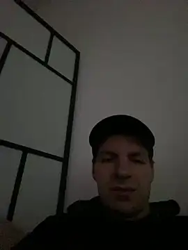 Snapshot of Ricoleckt chatting on 01/05/25, 02:30 Ricoleckt online show from 01/05/25, 02:30