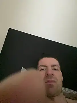 Snapshot of Ricoleckt chatting on 02/20/25, 02:13 Ricoleckt online show from 02/20/25, 02:13