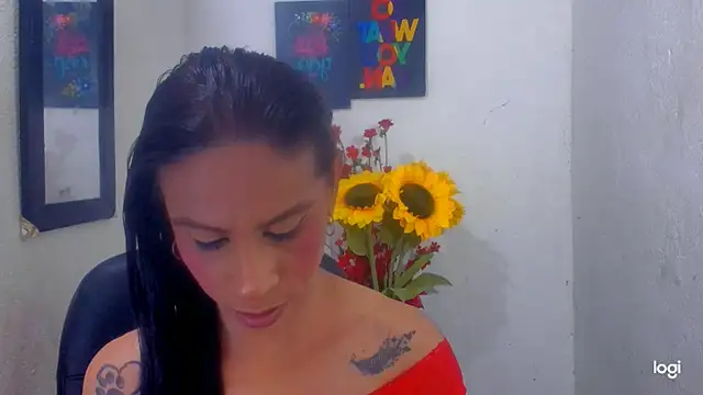 Snapshot of juanblakbigcock chatting on 10/25/25, 04:46 juanblakbigcock online show from 10/25/25, 04:46