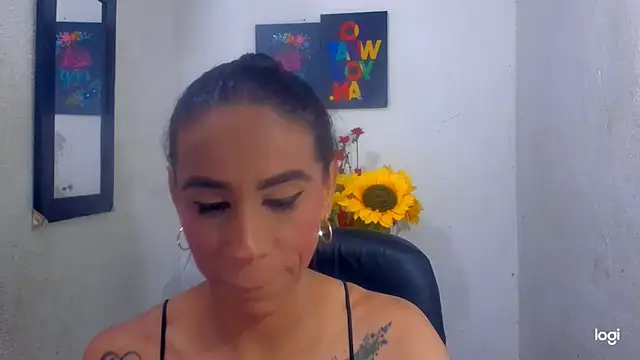 Snapshot of juanblakbigcock chatting on 11/07/25, 03:45 juanblakbigcock online show from 11/07/25, 03:45