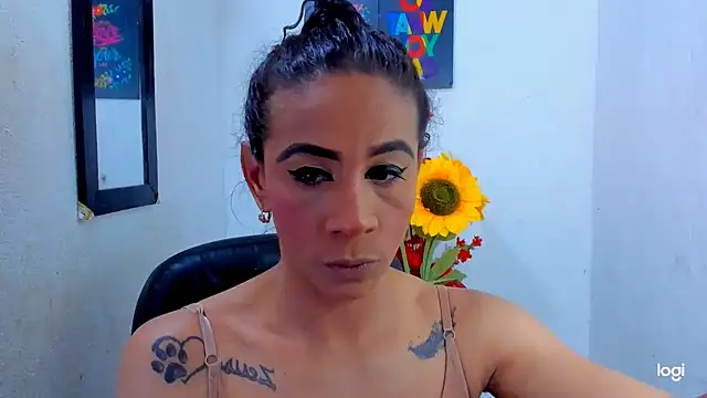 Snapshot of juanblakbigcock chatting on 11/17/25, 04:13 juanblakbigcock online show from 11/17/25, 04:13