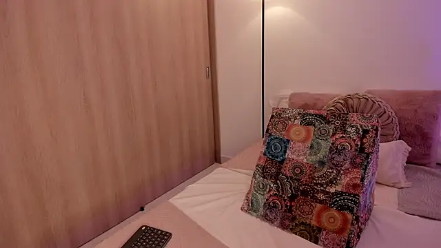 Lady lacey05 online show from 11/12/25, 05:46