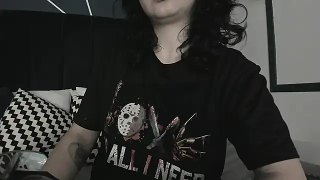 Snapshot of Adeelinee chatting on 01/10/25, 09:31 Adeelinee online show from 01/10/25, 09:31