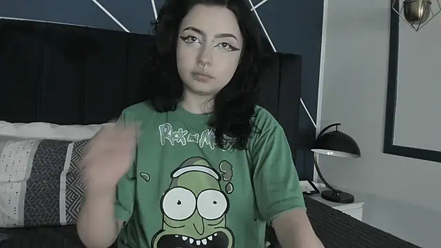 Snapshot of Adeelinee chatting on 02/03/25, 10:54 Adeelinee online show from 02/03/25, 10:54