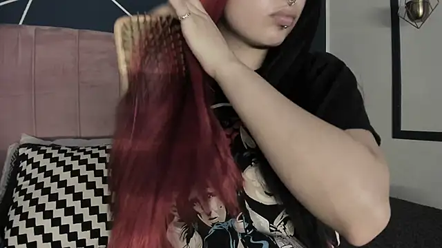 Snapshot of Adeelinee chatting on 03/20/25, 07:57 Adeelinee online show from 03/20/25, 07:57