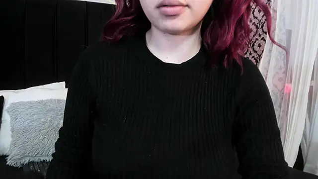 Snapshot of Adeelinee chatting on 09/24/25, 08:01 Adeelinee online show from 09/24/25, 08:01