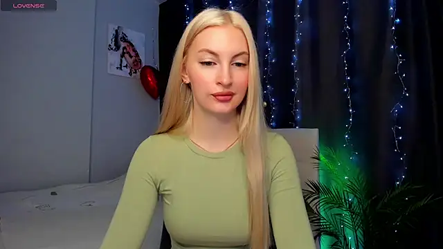 Kimmy powell online show from 10/04/25, 03:59