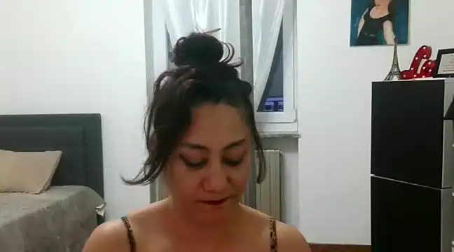 Snapshot of danasantoreal chatting on 12/10/24, 03:55 danasantoreal online show from 12/10/24, 03:55