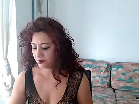 Snapshot of danasantoreal chatting on 09/22/25, 02:41 danasantoreal online show from 09/22/25, 02:41