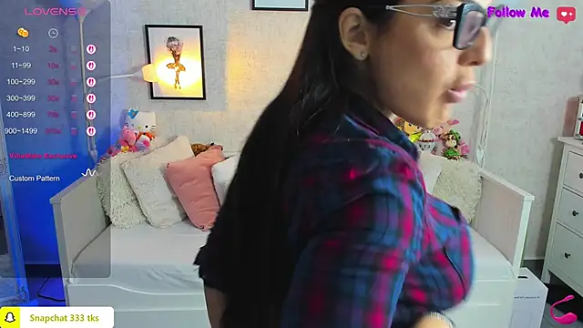 Snapshot of LindsayDeee chatting on 11/14/25, 07:18 LindsayDeee online show from 11/14/25, 07:18