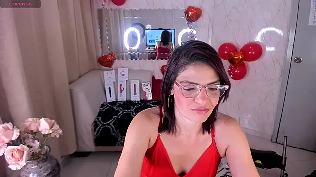 KatteMoss online show from 02/02/25, 03:32