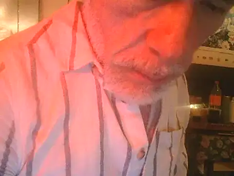 Snapshot of DaddyQuimHot chatting on 02/22/25, 09:48 DaddyQuimHot online show from 02/22/25, 09:48