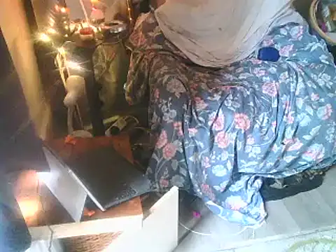 Snapshot of DaddyQuimHot chatting on 03/10/25, 09:53 DaddyQuimHot online show from 03/10/25, 09:53