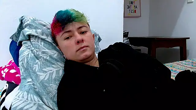 tomboyblue online show from 10/08/25, 01:42