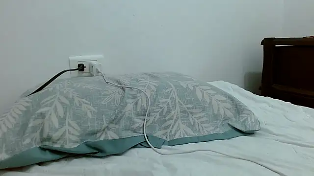 tomboyblue online show from 11/04/25, 03:22