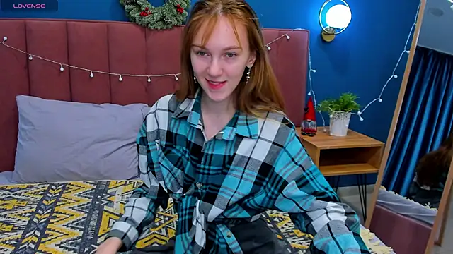 VanillaKelly online show from 12/24/24, 03:49