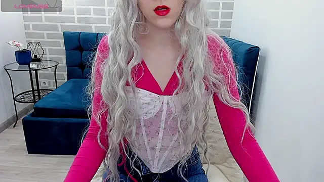 VanillaKelly online show from 11/17/25, 01:00