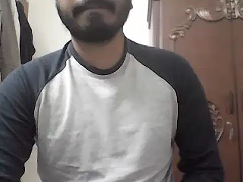 Snapshot of desiboyasif chatting on 12/18/24, 08:25 desiboyasif online show from 12/18/24, 08:25