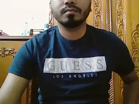 Snapshot of desiboyasif chatting on 02/15/25, 04:23 desiboyasif online show from 02/15/25, 04:23