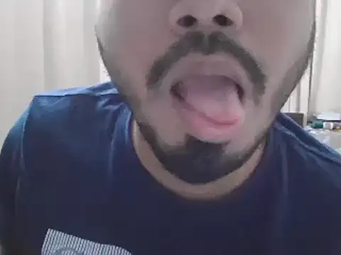 Snapshot of desiboyasif chatting on 02/19/25, 04:55 desiboyasif online show from 02/19/25, 04:55