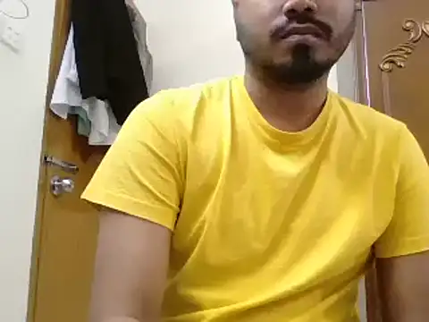 Snapshot of desiboyasif chatting on 10/02/25, 05:53 desiboyasif online show from 10/02/25, 05:53