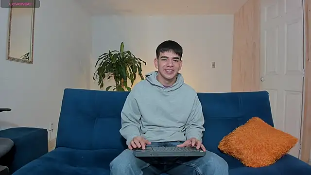 Ares Johnson online show from 10/06/25, 12:02